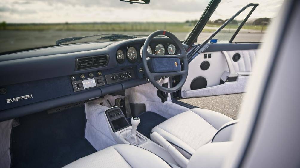 porsche 964 cabriolet duoc everrati ho bien thanh xe dien hinh 8