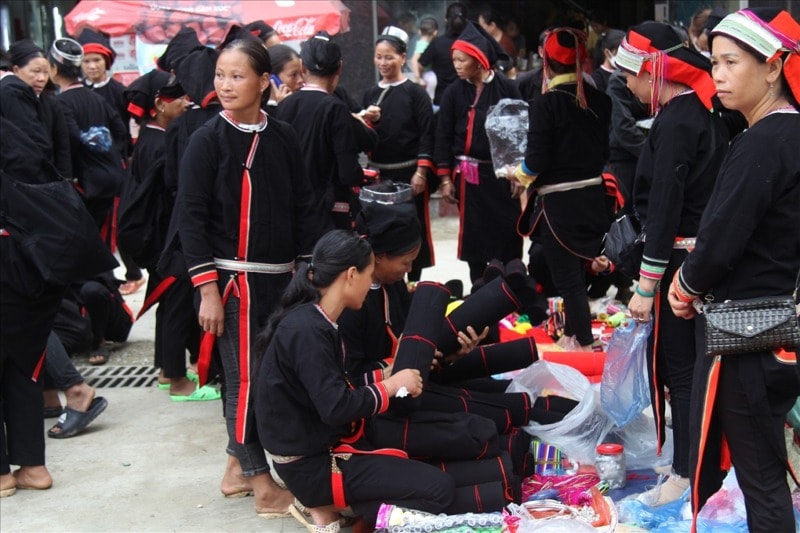 doc dao sac mau cho phien bao lac hinh 2