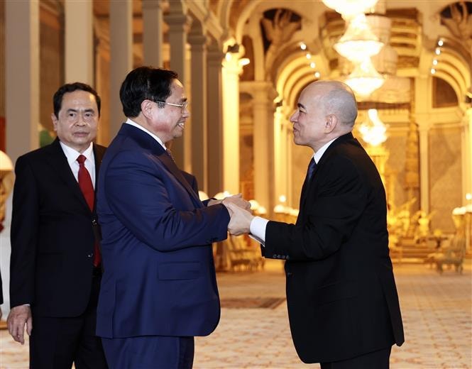 chuyen cong tac thanh cong tren moi phuong dien hinh 3