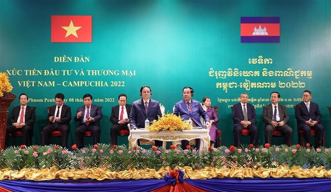 chuyen cong tac thanh cong tren moi phuong dien hinh 6