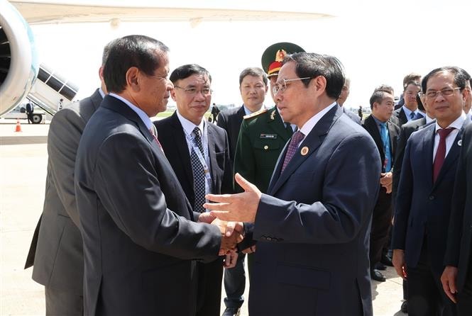 chuyen cong tac thanh cong tren moi phuong dien hinh 8