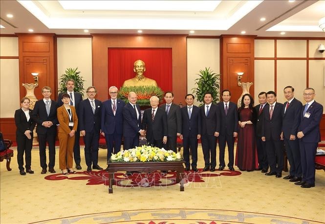 tong bi thu nguyen phu trong viet nam coi trong quan he doi tac chien luoc voi duc hinh 3
