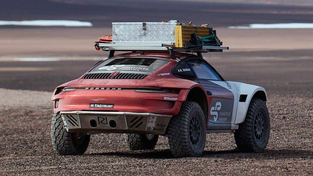 bien xe sang porsche 911 thanh xe dia hinh ham ho hinh 4