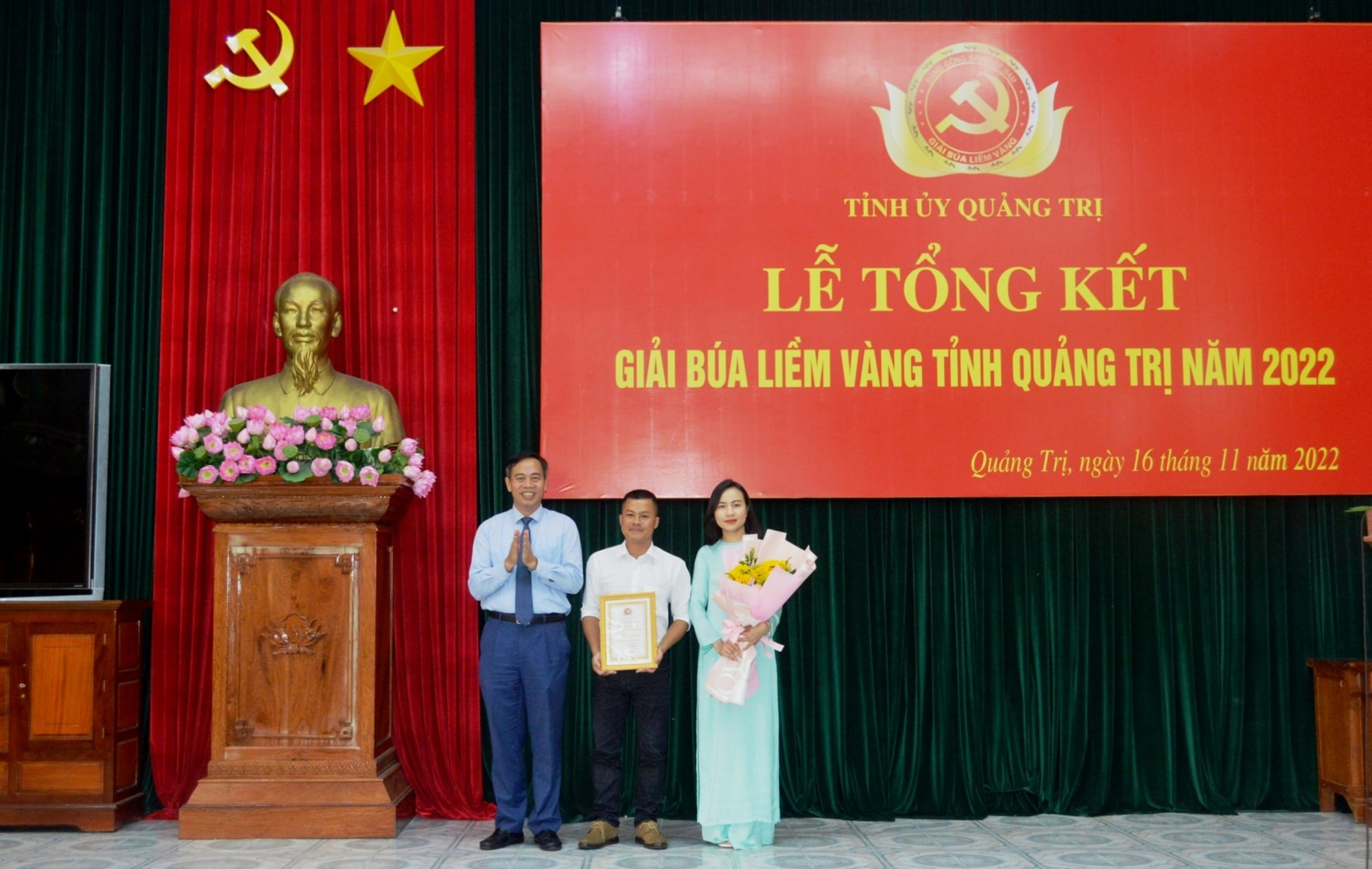 trao giai 15 tac pham xuat sac tai giai bua liem vang tinh quang tri nam 2022 hinh 1