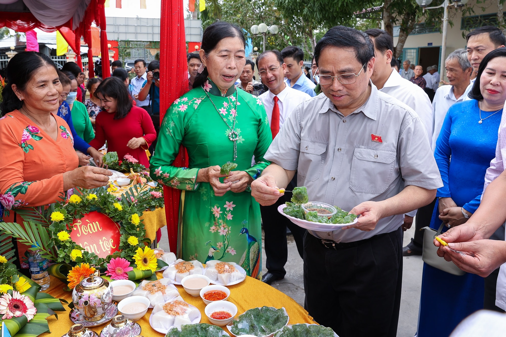 thu tuong voi tinh than dai doan ket moi kho khan deu co the hoa giai hinh 4