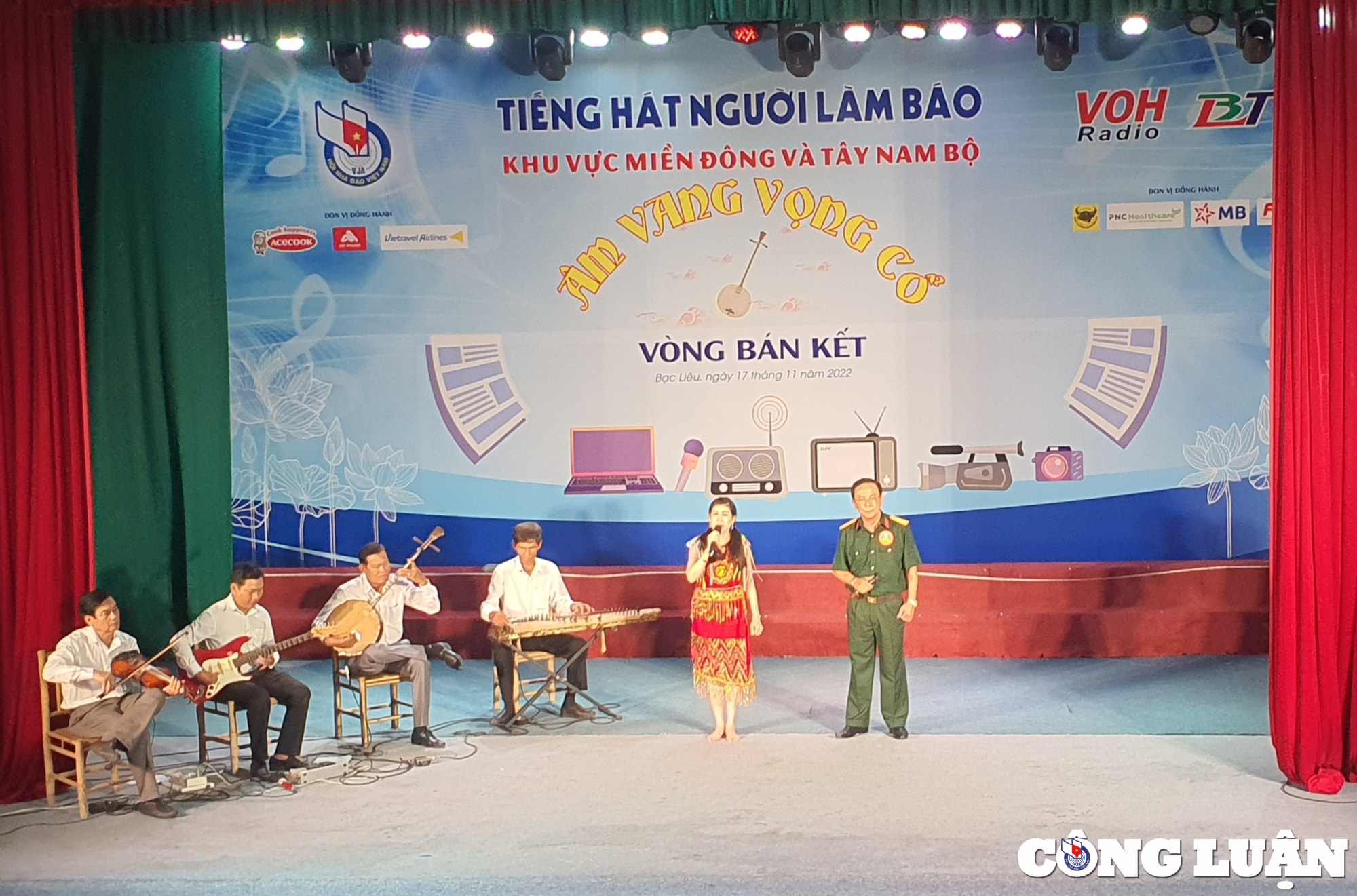 soi dong vong ban ket hoi thi tieng hat nguoi lam bao khu vuc nam song hau hinh 1