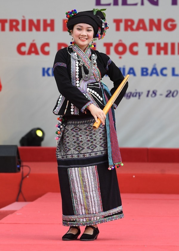 dac sac trang phuc truyen thong cac dan toc thieu so viet nam hinh 6