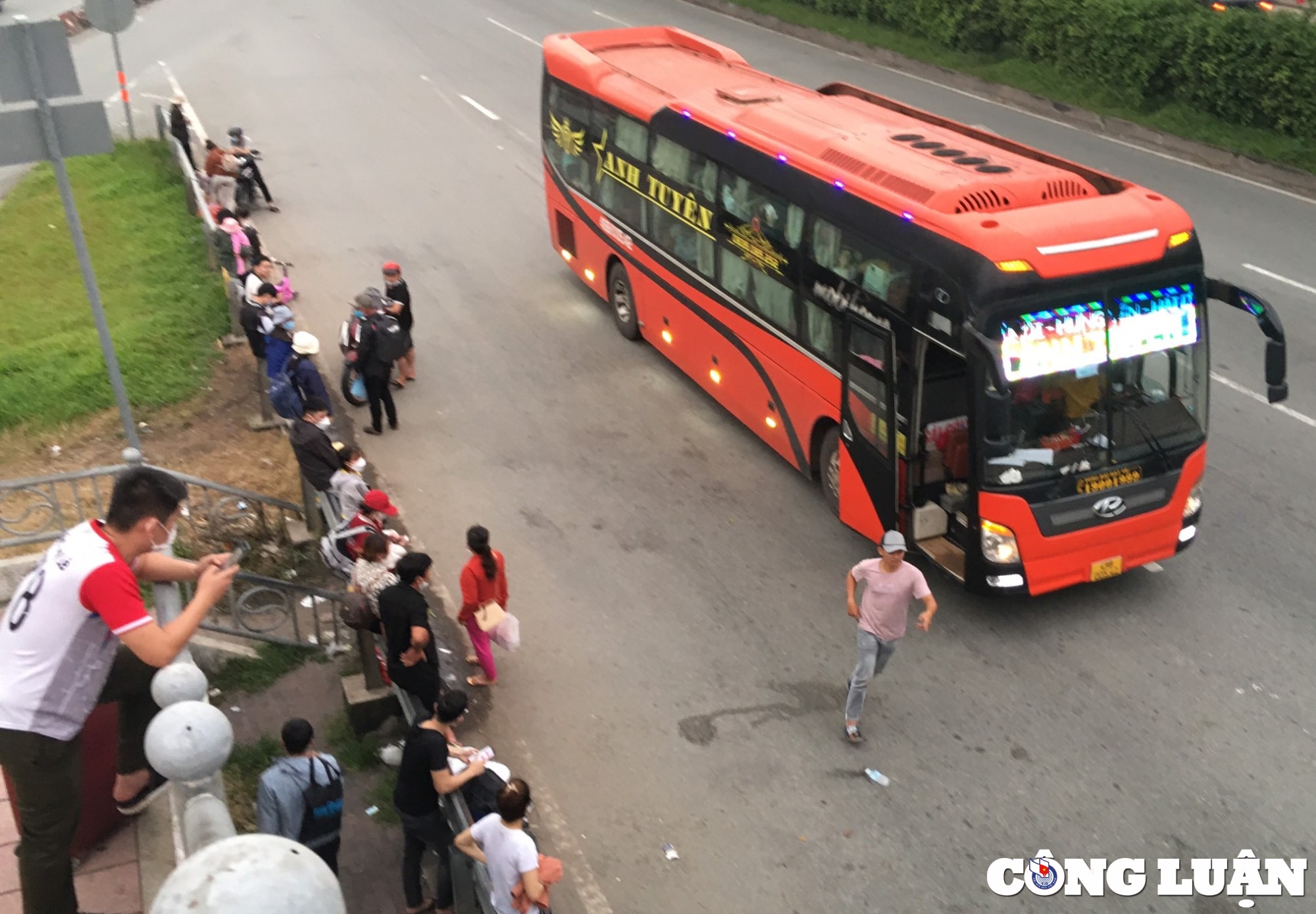 mot thang sau khi co 101 tuyen ben xe mien dong moivan chua duoc giai e hinh 3