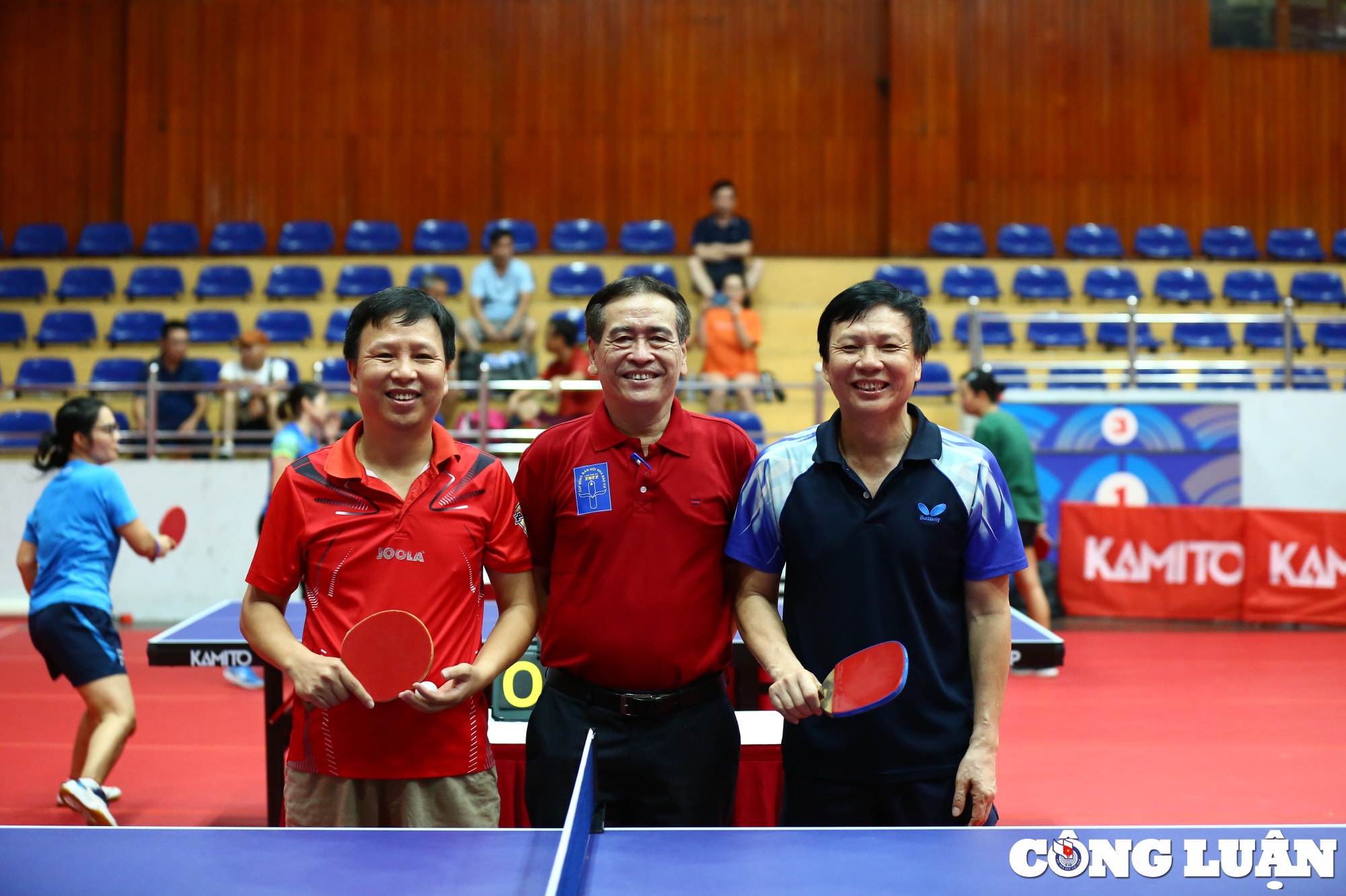 hinh anh dep trong ngay thi dau thu 2 giai bong ban cup hoi nha bao viet nam lan thu xv nam 2022 hinh 1