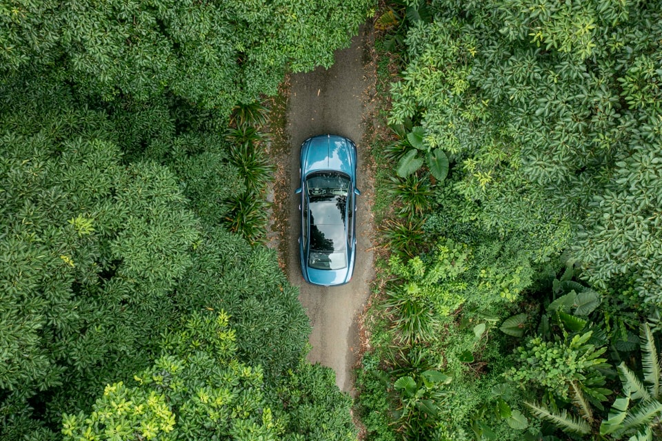 bentley flying spur hybrid ra mat tai viet nam gia tu 168 ty dong hinh 10