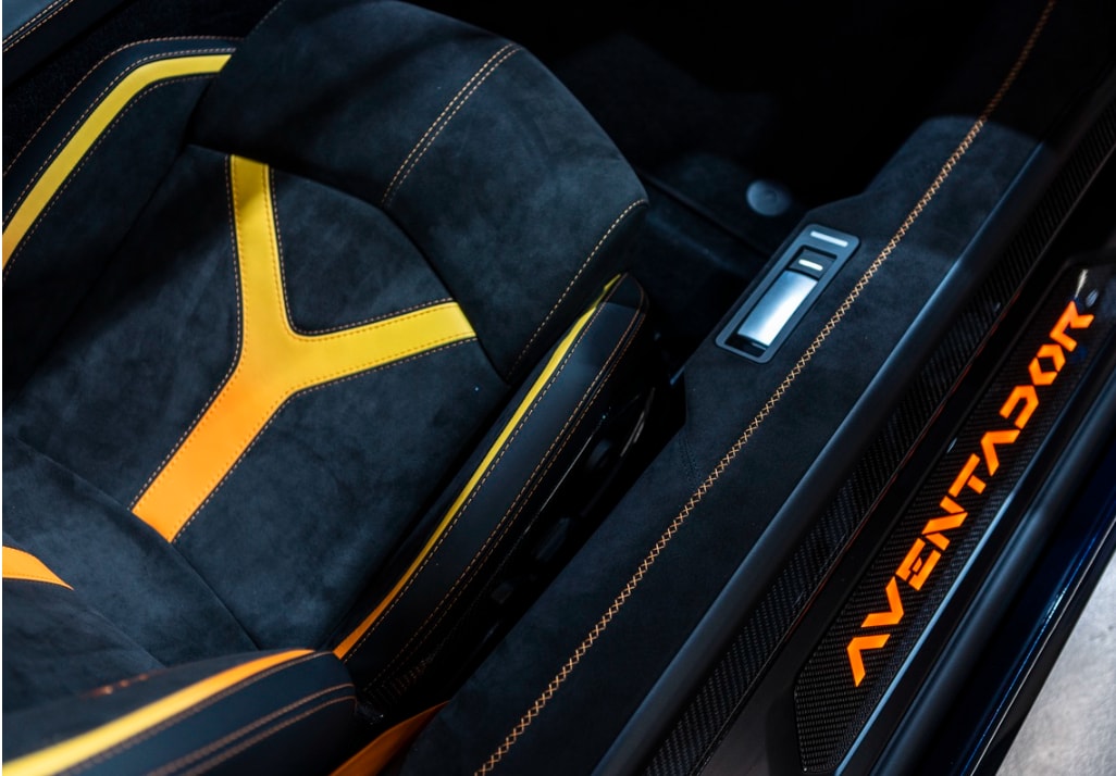 chiec lamborghini aventador coupe cuoi cung den tay khach hang hinh 3