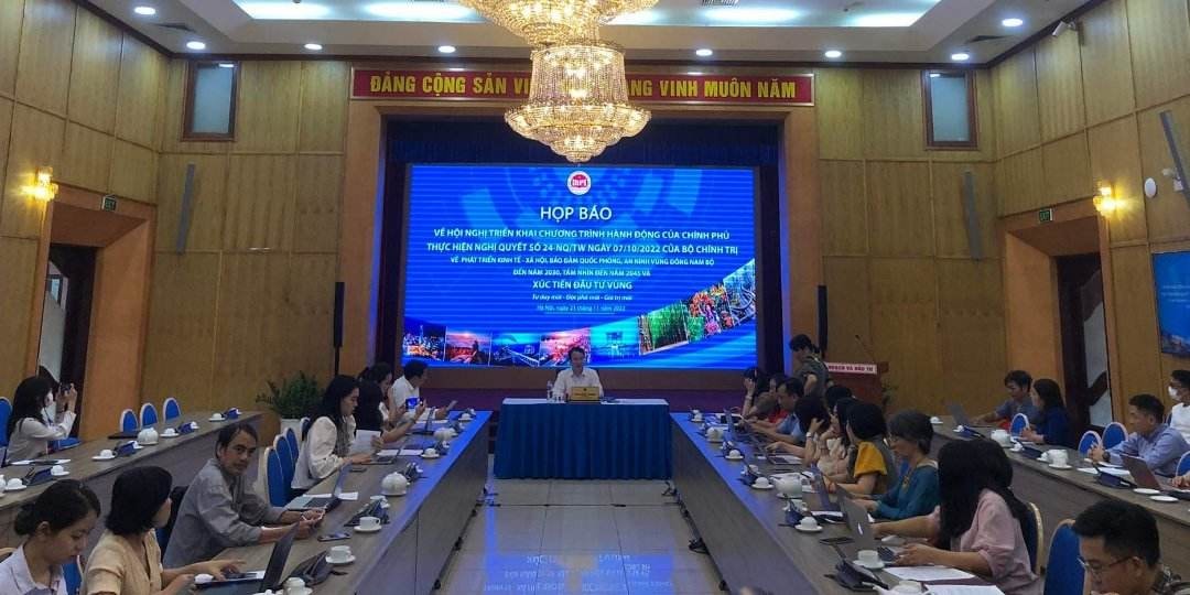 khac phuc duoc nhuoc diem dong nam bo va tphcm van con nhieu du dia tang truong hinh 1