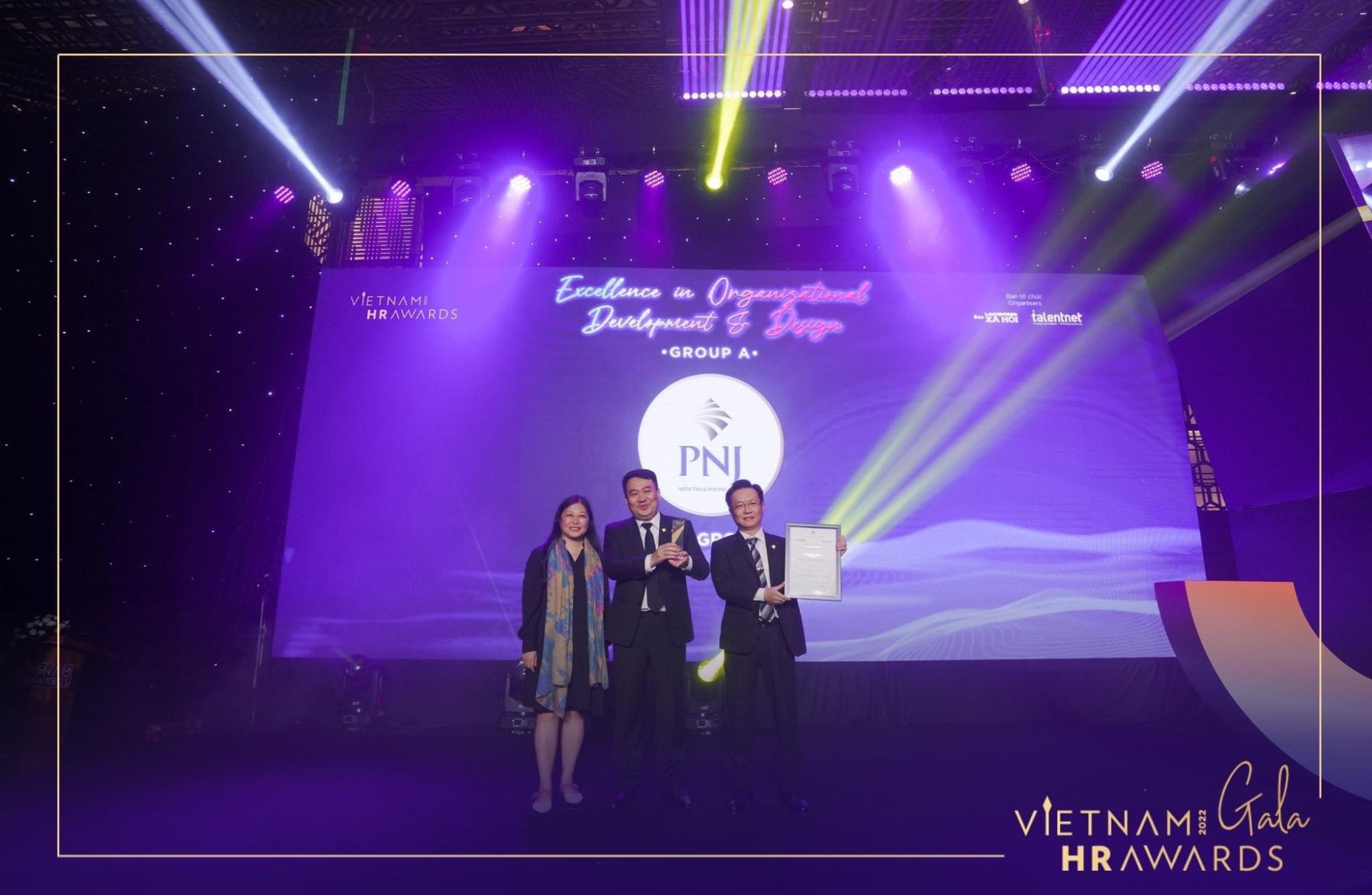ngoan muc pnj duoc vinh danh 3 tren 5 giai oscar nhan su vietnam hr awards 2022 hinh 1
