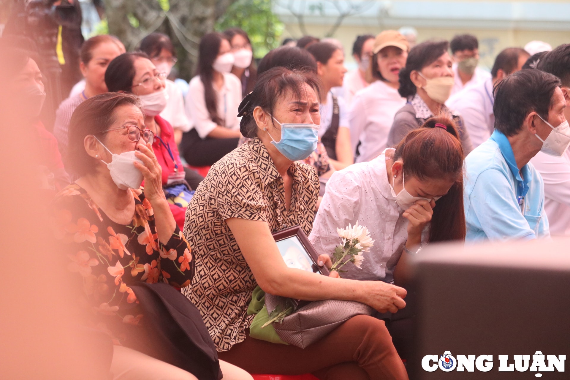 vu di ghe hanh ha be 8 tuoi den tu vong xu cong khai nguoi dan khoc nac nghe cao trang hinh 6