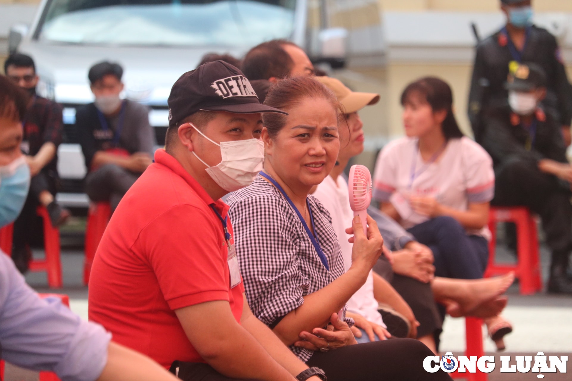 vu di ghe hanh ha be 8 tuoi den tu vong xu cong khai nguoi dan khoc nac nghe cao trang hinh 9
