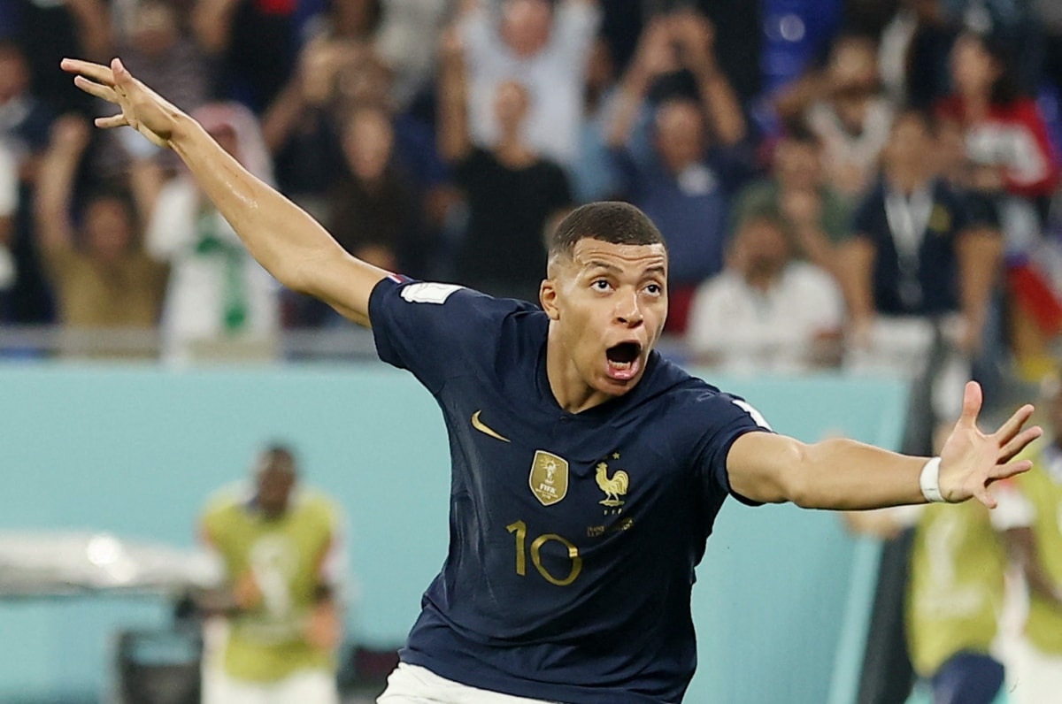 mbappe chung to dang cap phap gianh ve som vao vong 1 8 world cup 2022 hinh 4