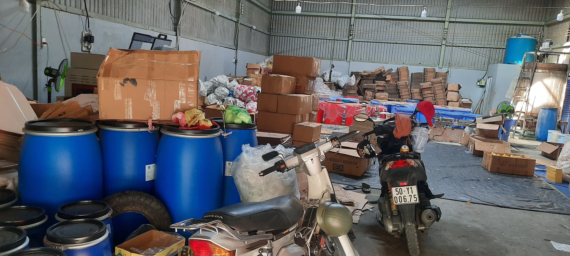 tp hcm phat hien xuong san xuat dau goi gia cong nghe xo chau lon nhat tu truoc toi nay hinh 1