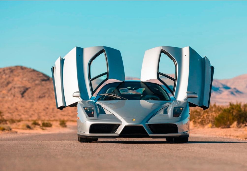 ferrari enzo duoc ban dau gia du kien dat 4 trieu usd hinh 10