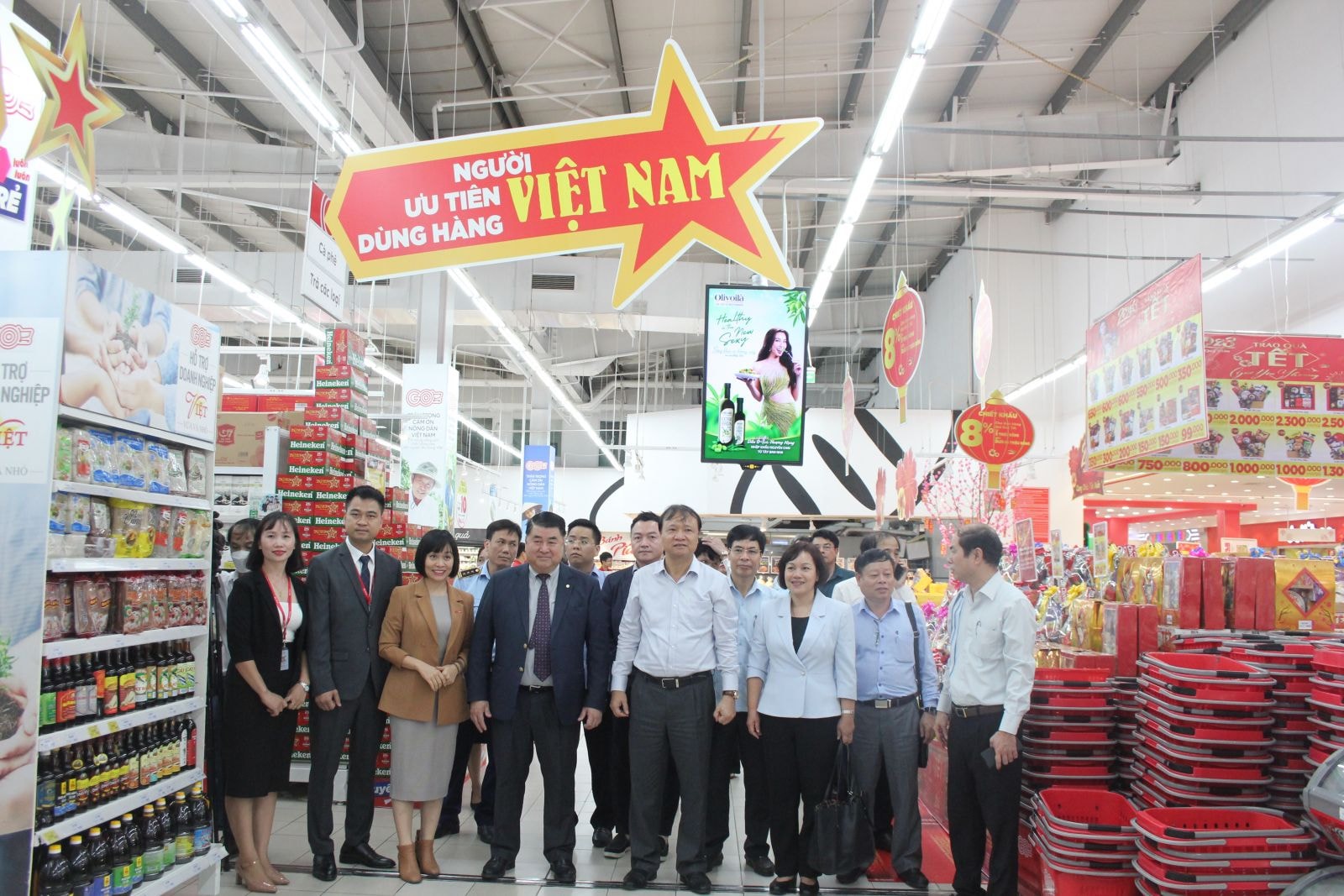 cuoc van dong nguoi viet nam uu tien dung hang viet nam da di vao cuoc song nguoi dan vinh phuc hinh 3