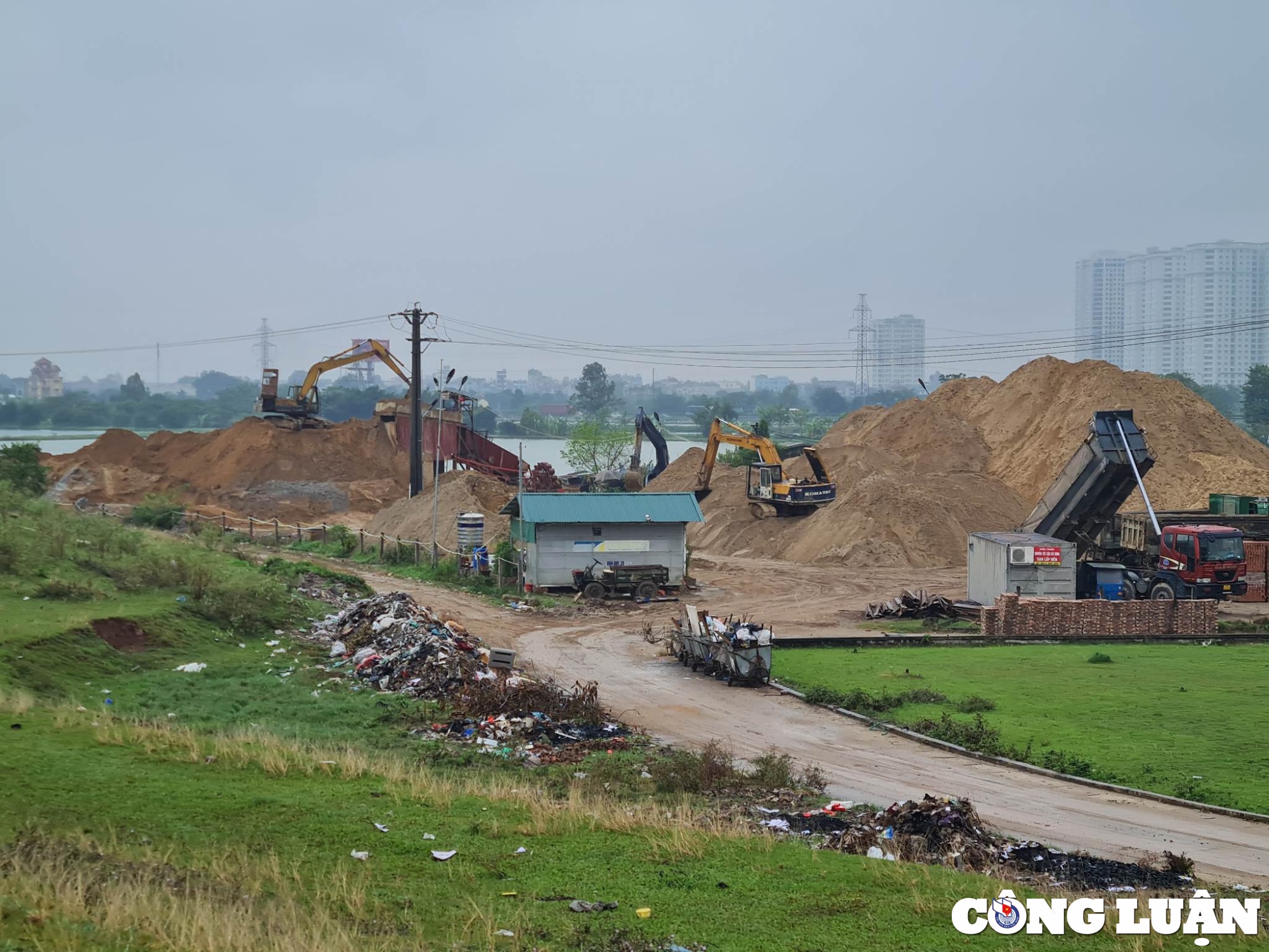 hang loat bat cap ve ben bai tap ket kinh doanh cat soi tren dia ban tp ha noi hinh 1