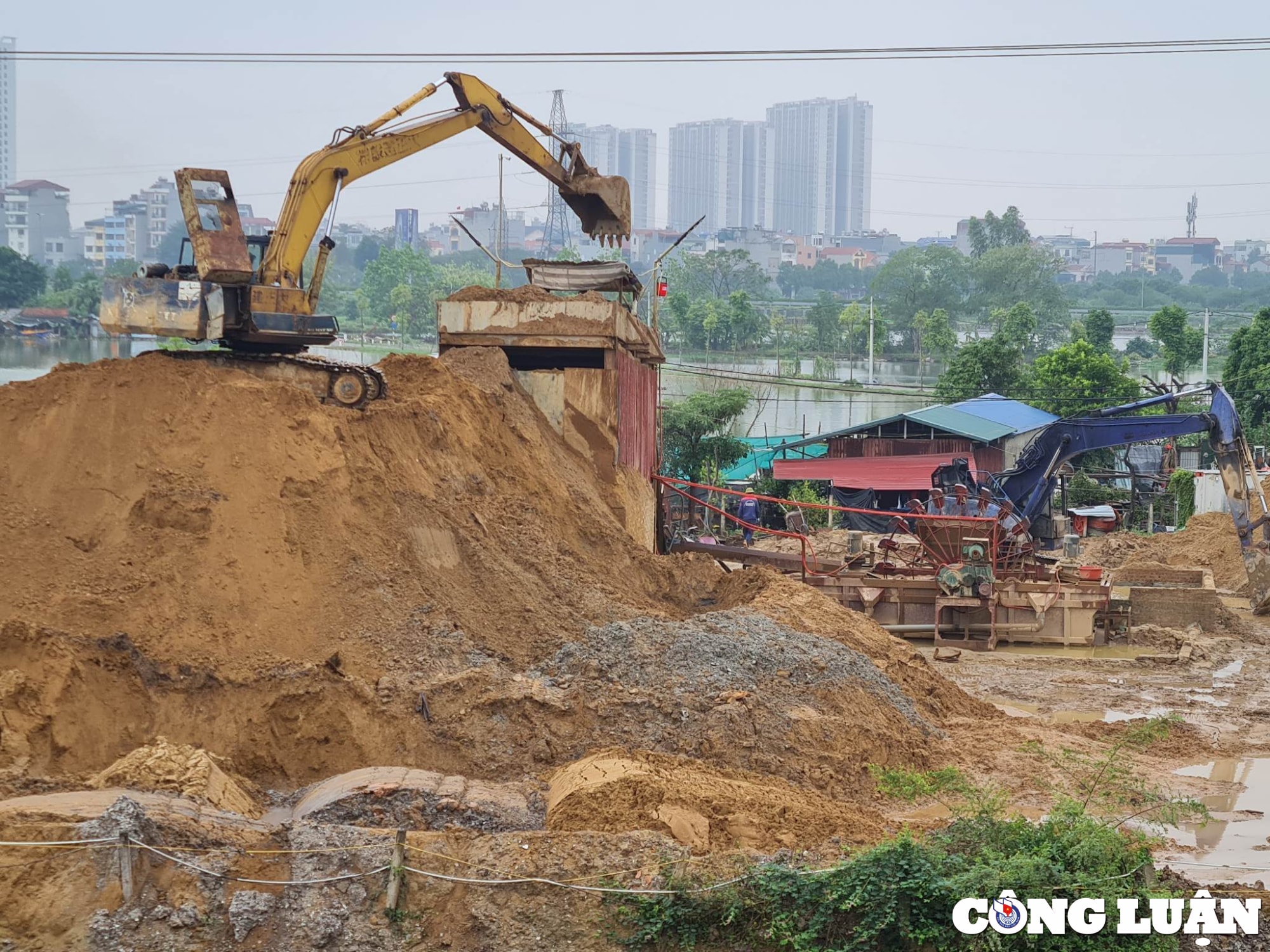hang loat bat cap ve ben bai tap ket kinh doanh cat soi tren dia ban tp ha noi hinh 2