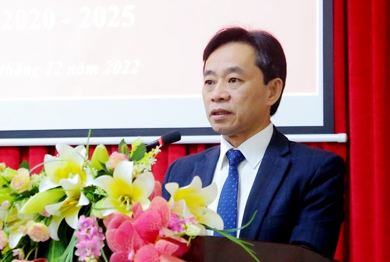 ong phan ngoc long giu chuc pho bi thu thuong truc thanh uy ha tinh hinh 2