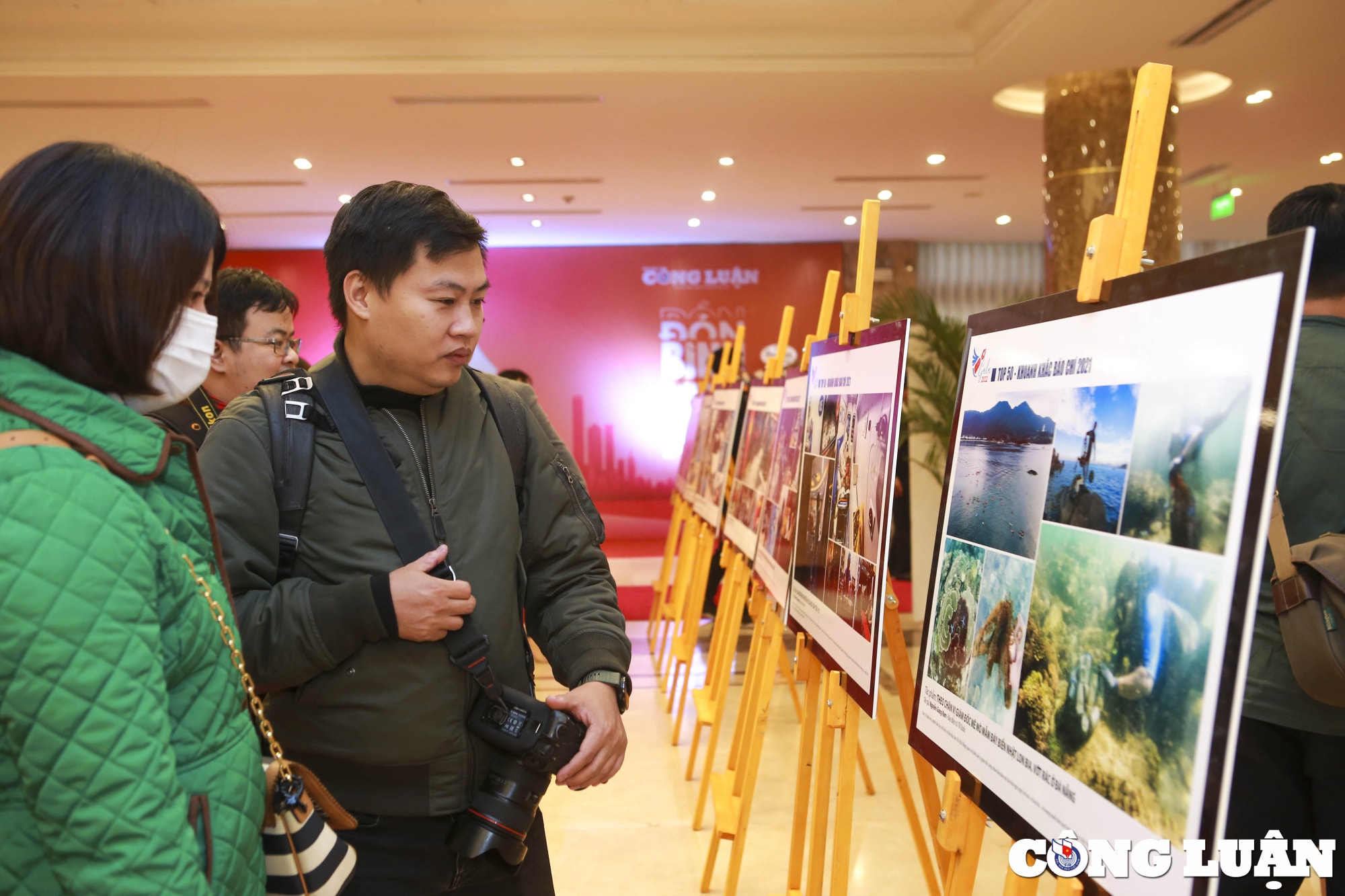 nhung hinh anh dep tai le trao giai anh khoanh khac bao chi 2021 hinh 5