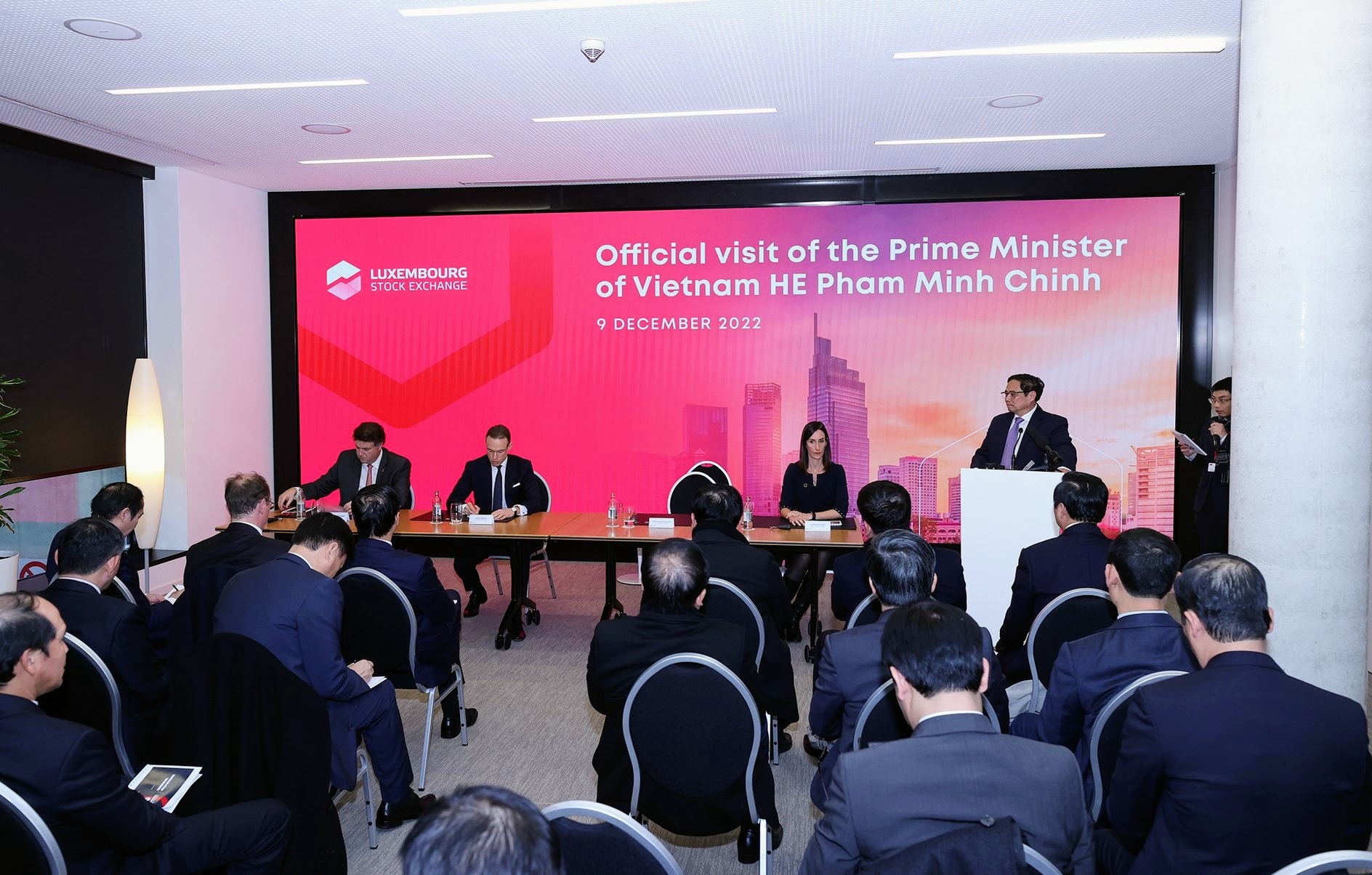 viet nam mong muon thuc day hop tac voi luxembourg de phat trien thi truong chung khoan hinh 2