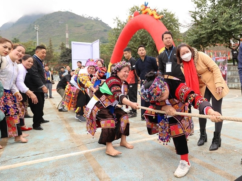 ron rang sac mau ngay hoi van hoa dan toc lo lo o ha giang hinh 5