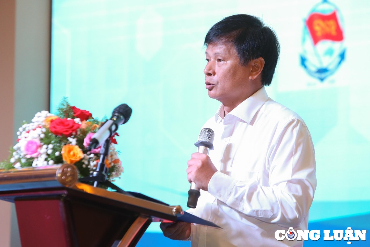 lan toa tinh yeu to quoc voi chuong trinh trai tim bien dao trieu la co to quoc cung ngu dan bam bien hinh 4
