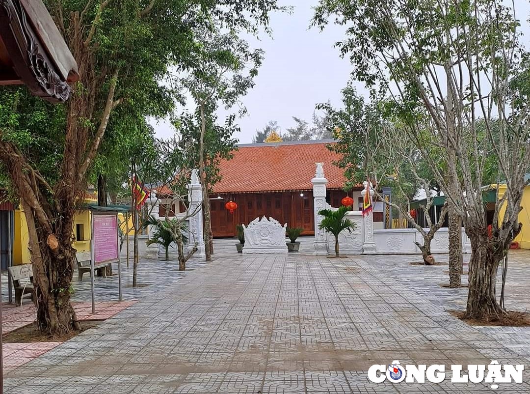 ha tinh khanh thanh di tich van hoa den tho dong hai lang cam lam hinh 3