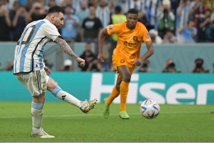 hlv argentina danh loi khen co canh cho lionel messi hinh 3
