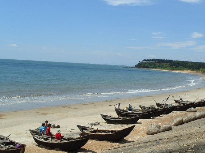dua du lich thuc su tro thanh nganh kinh te mui nhon o quang tri hinh 1