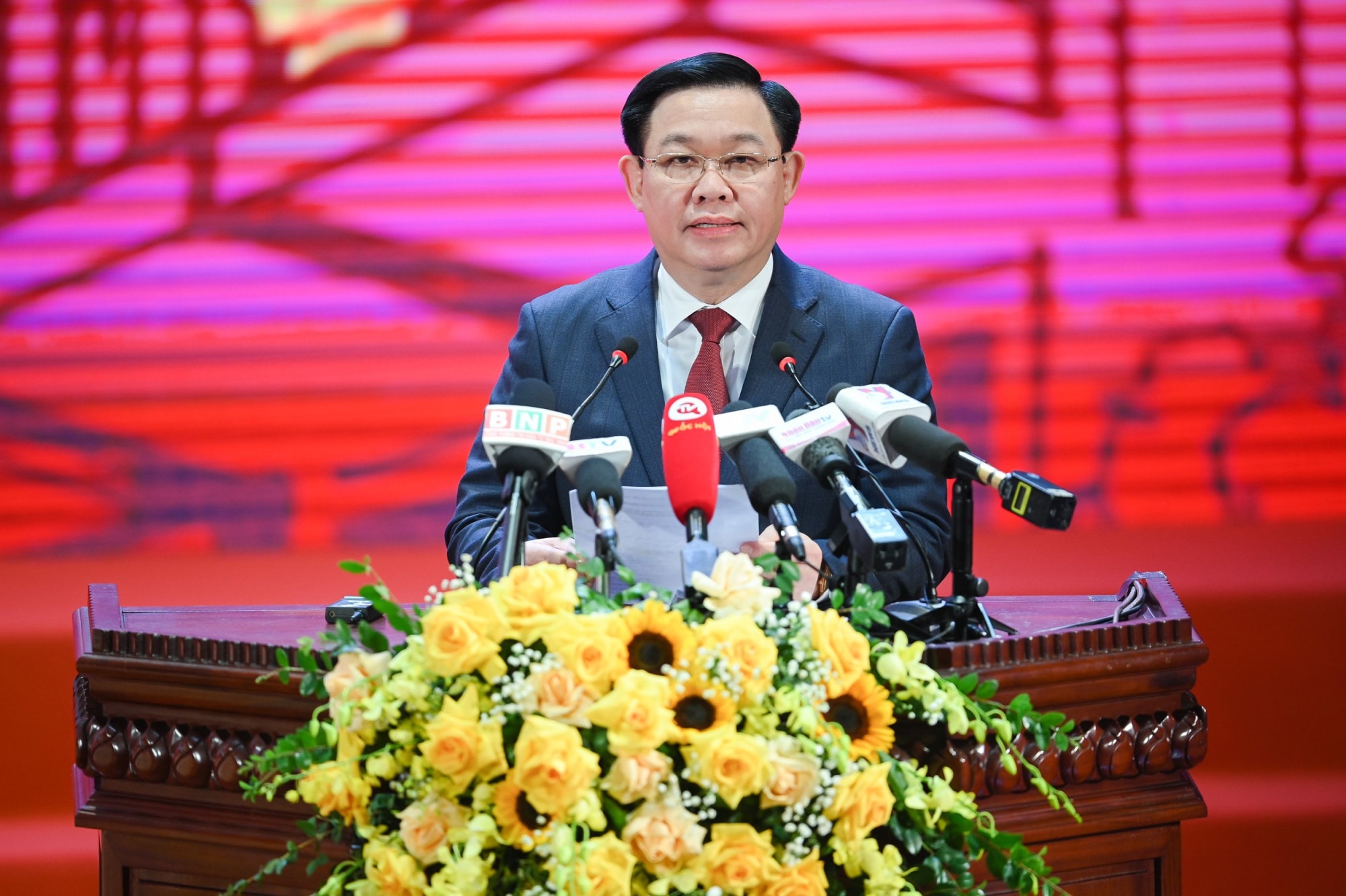 chu tich quoc hoi vuong dinh hue phai kien tao cho viec chan hung va phat trien van hoa hinh 1