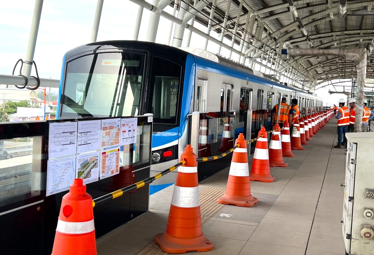 tp hcm doan tau metro so 1 duoc keo ve ga binh thai de thu nghiem he thong hinh 2