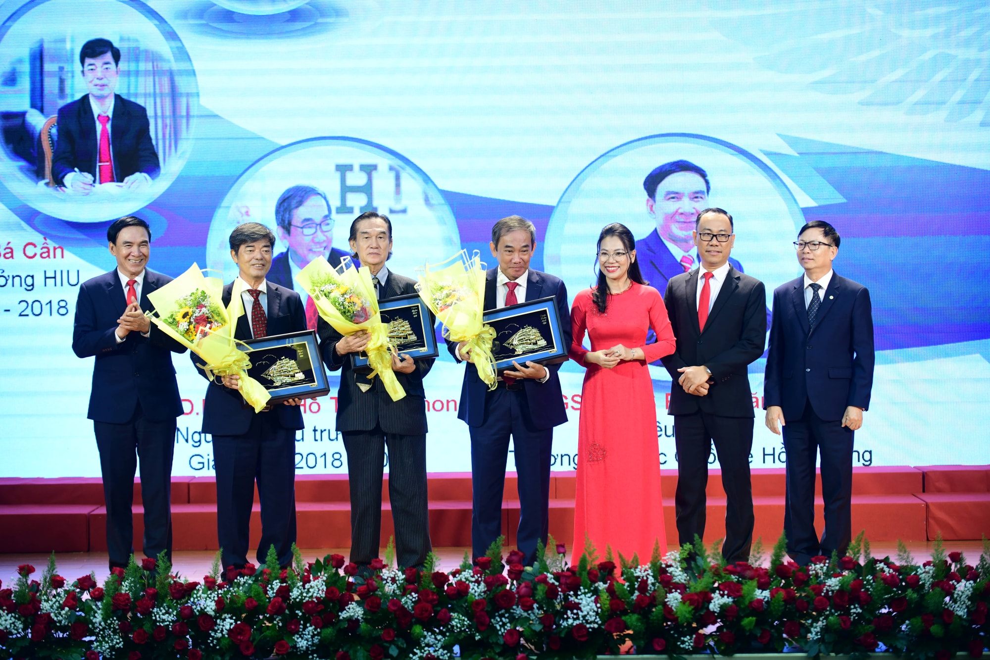 le ky niem 25 nam xay dung va phat trien truong dai hoc quoc te hong bang hinh 5