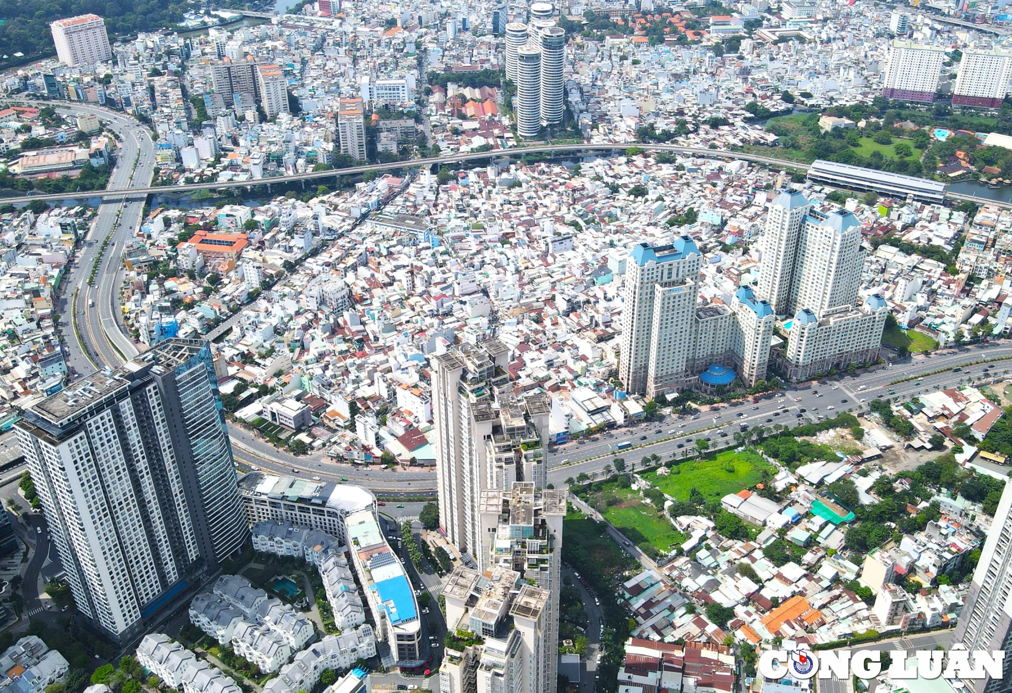 tap doan quang trung se khoi kien ve vu dung hop dong thue sieu may bom hinh 1