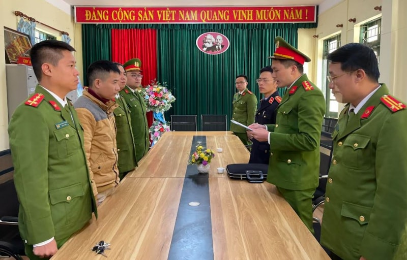 an chan tien ho tro hoc sinh ngheo hieu truong truong dan toc ban tru bi khoi to hinh 1