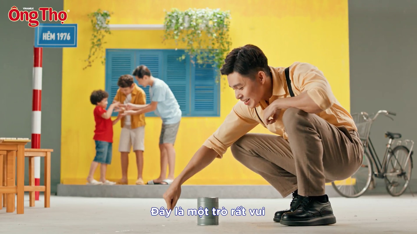 cuoi nam jun pham chi cano ru nhau mua ve ve bao tang tuoi ther tao song cong dong mang hinh 2