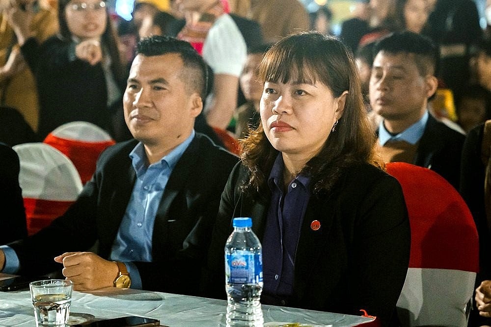 lang dong dem dai xoe thai hinh 8