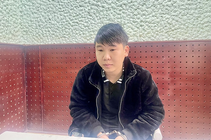 lao cai bat giu doi tuong gia danh cong an lua dao chiem doat tai san hinh 1