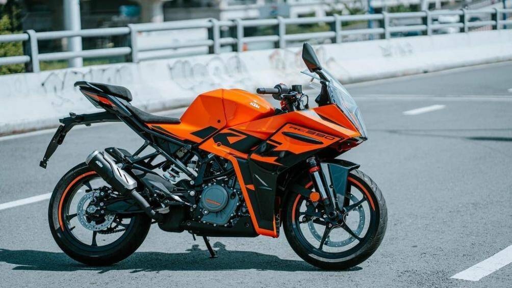 ktm rc 390 tro lai viet nam gia tu 209 trieu dong hinh 5
