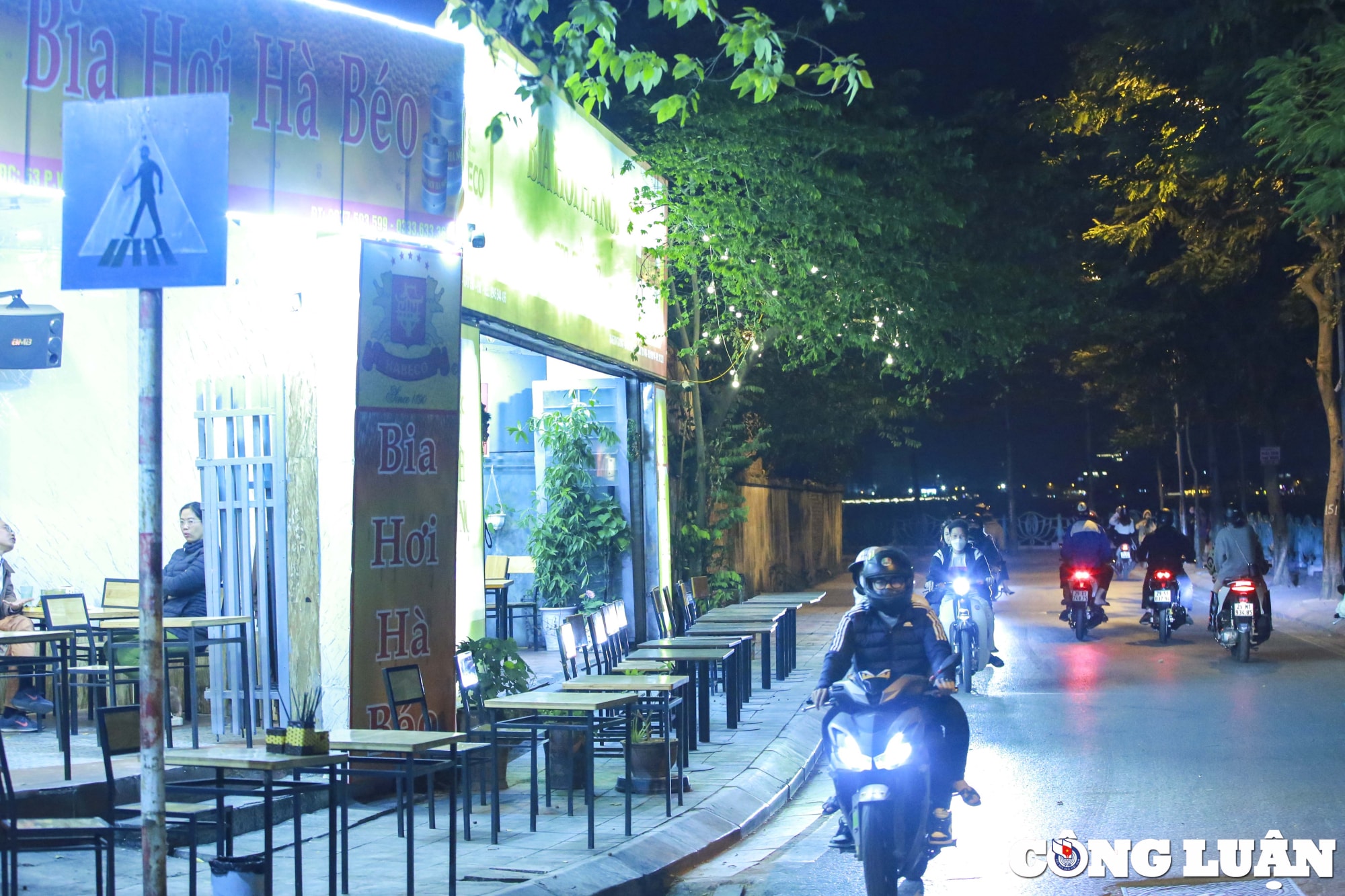 ha noi via he ho tay bi chiem dung nguoi di bo phai di duoi long duong hinh 5