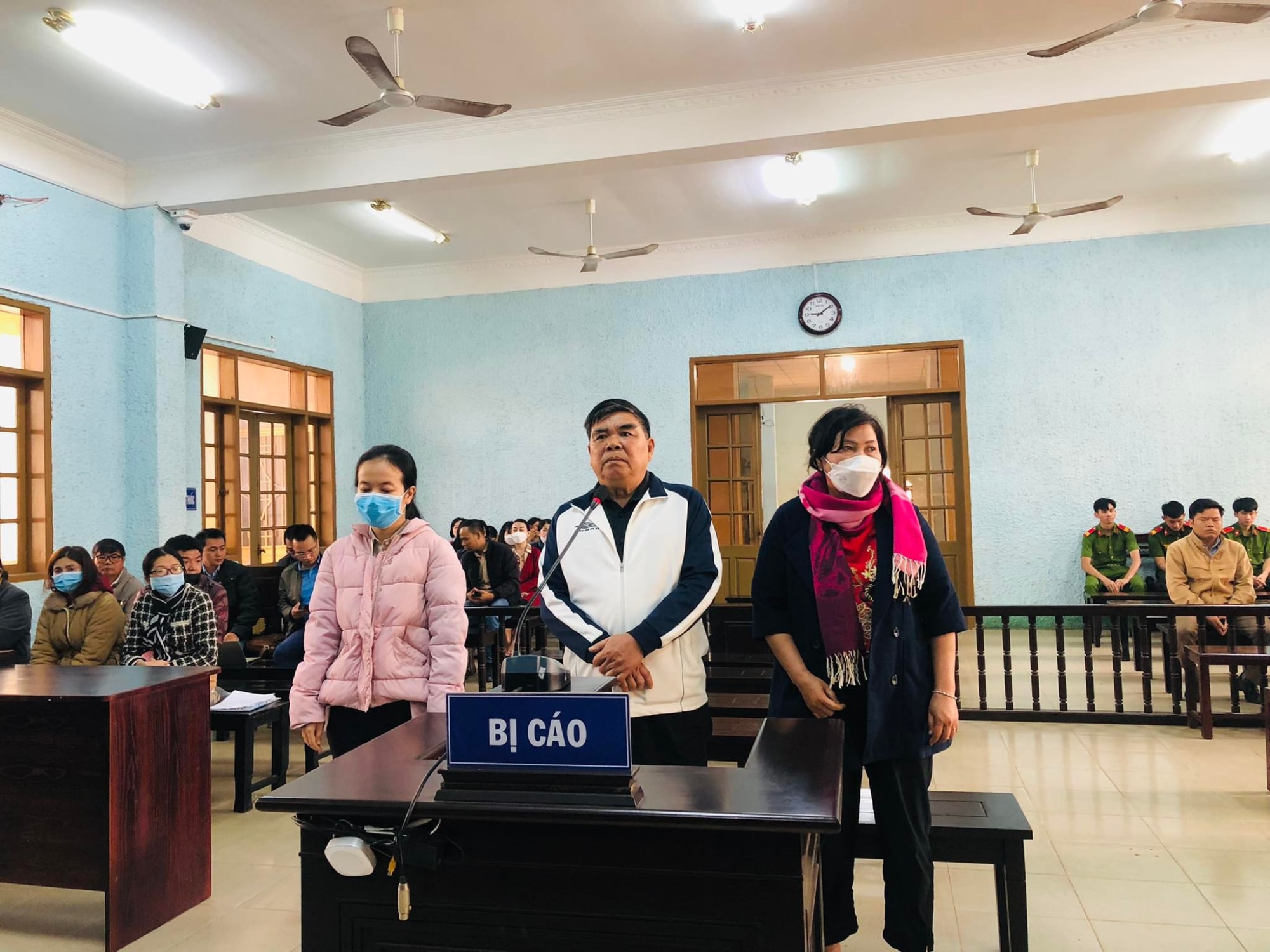 dung xet xu vu that thoat tien ty tai van phong hdnd tinh gia lai do bi cao phai nhap vien hinh 1