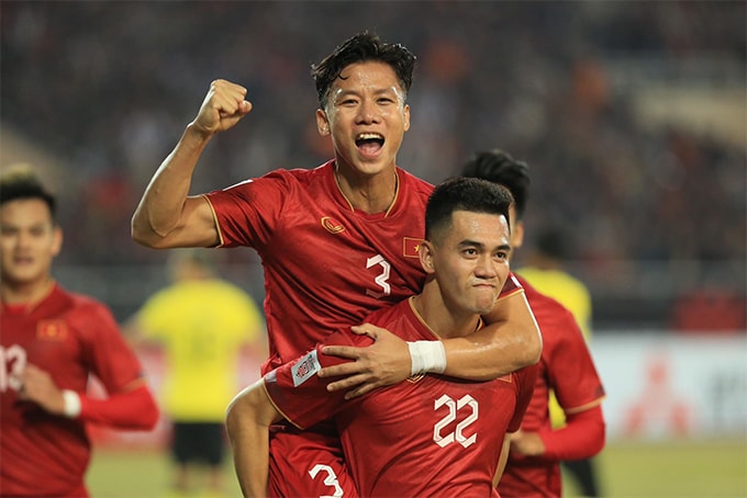 danh bai malaysia 3 0 doi tuyen viet nam vuon len dan dau bang b aff cup 2022 hinh 4