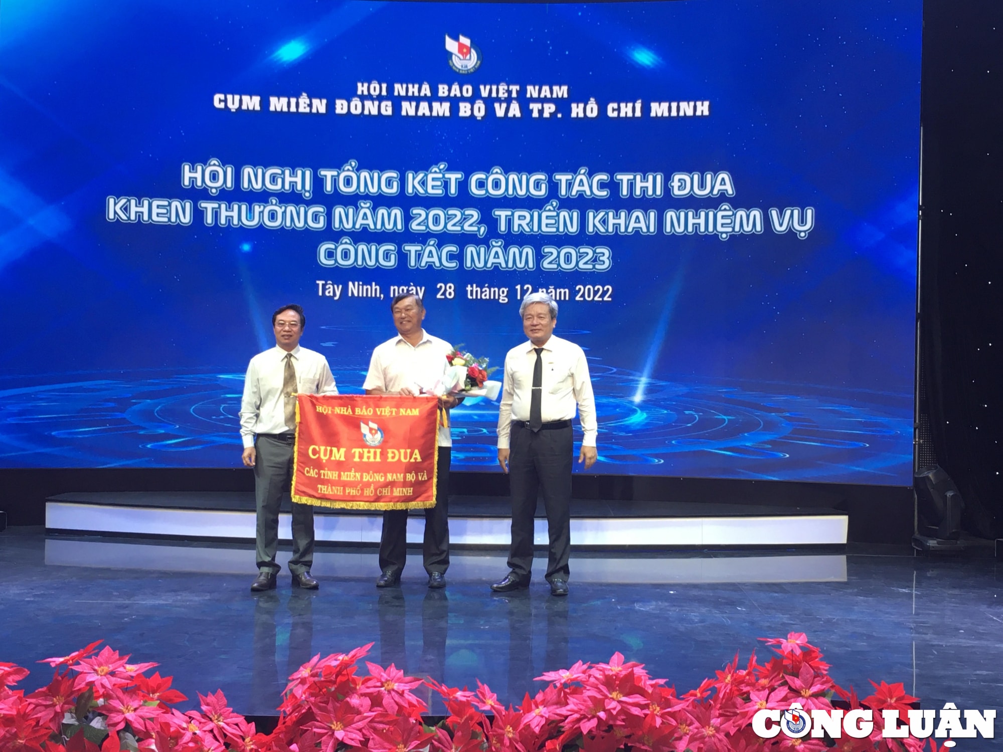 cum thi dua hoi nha bao cac tinh mien dong nam bo to chuc hoi nghi tong ket nam 2022 hinh 1
