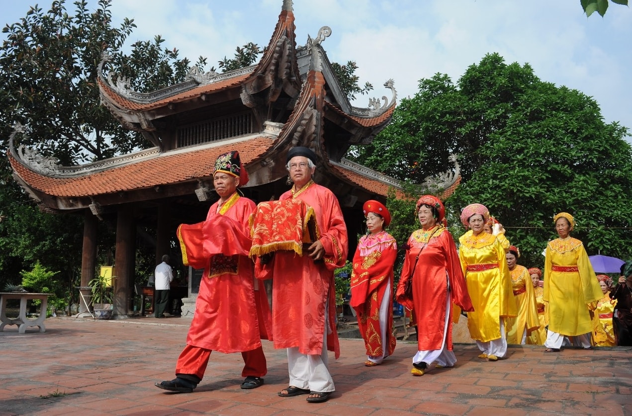 doc dao tuc tho thanh tam giang o vung ba song hinh 3