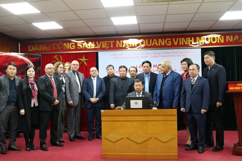 ra mat trang tin dien tu hoi huu nghi viet nam cuba tp ha noi hinh 1