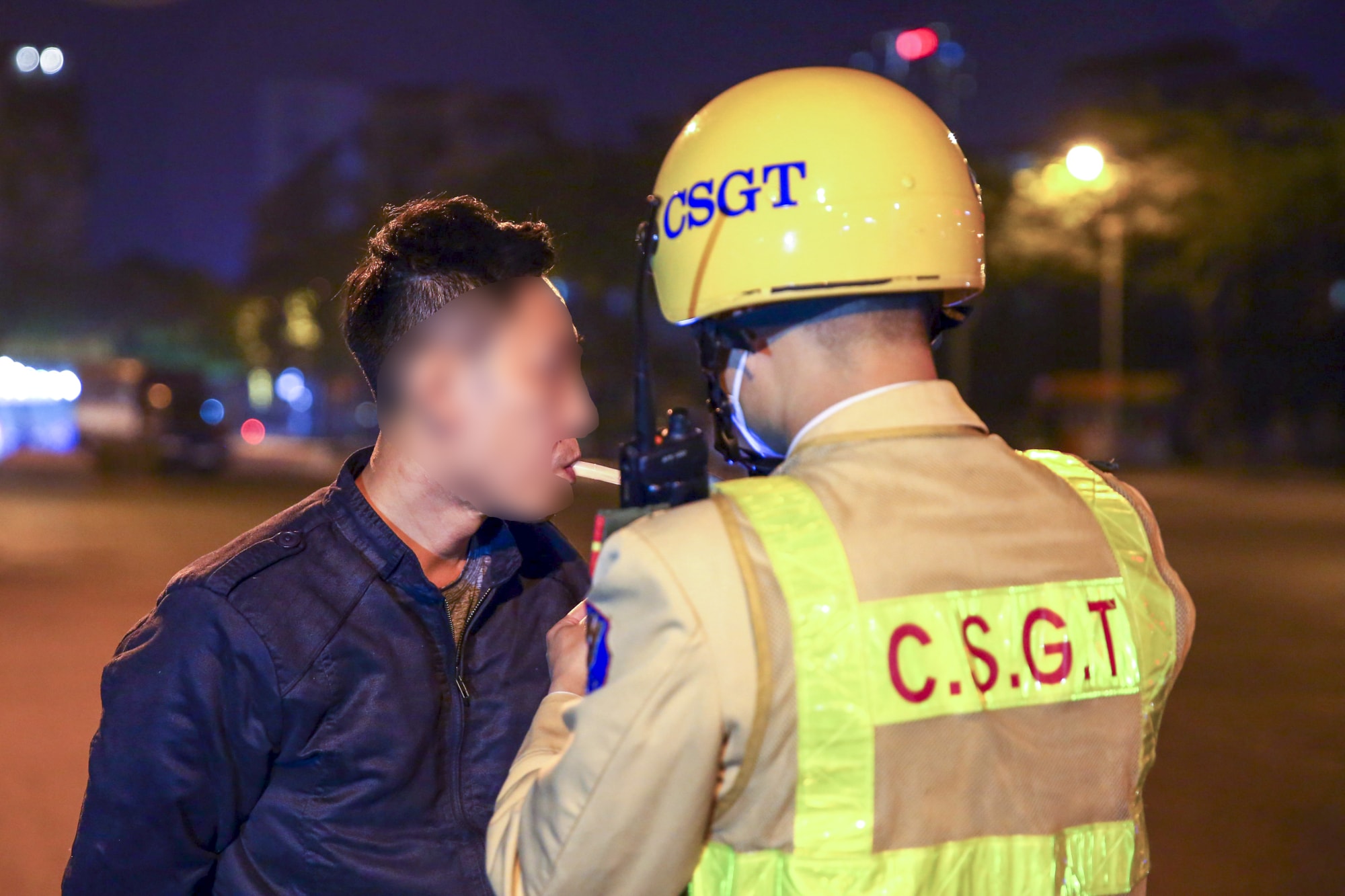 hon 1300 ma men bi xu ly trong ngay dau nam hinh 1