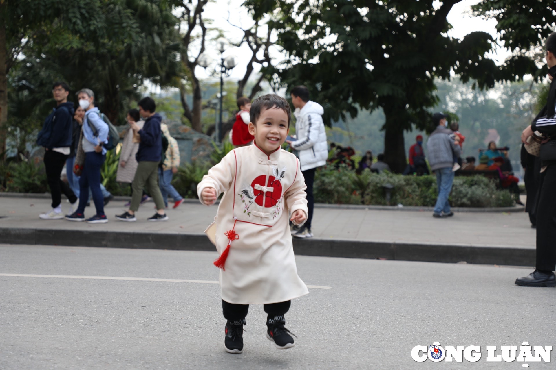 pho di bo ho guom nhu tray hoi dip nghi tet duong lich 2023 hinh 15